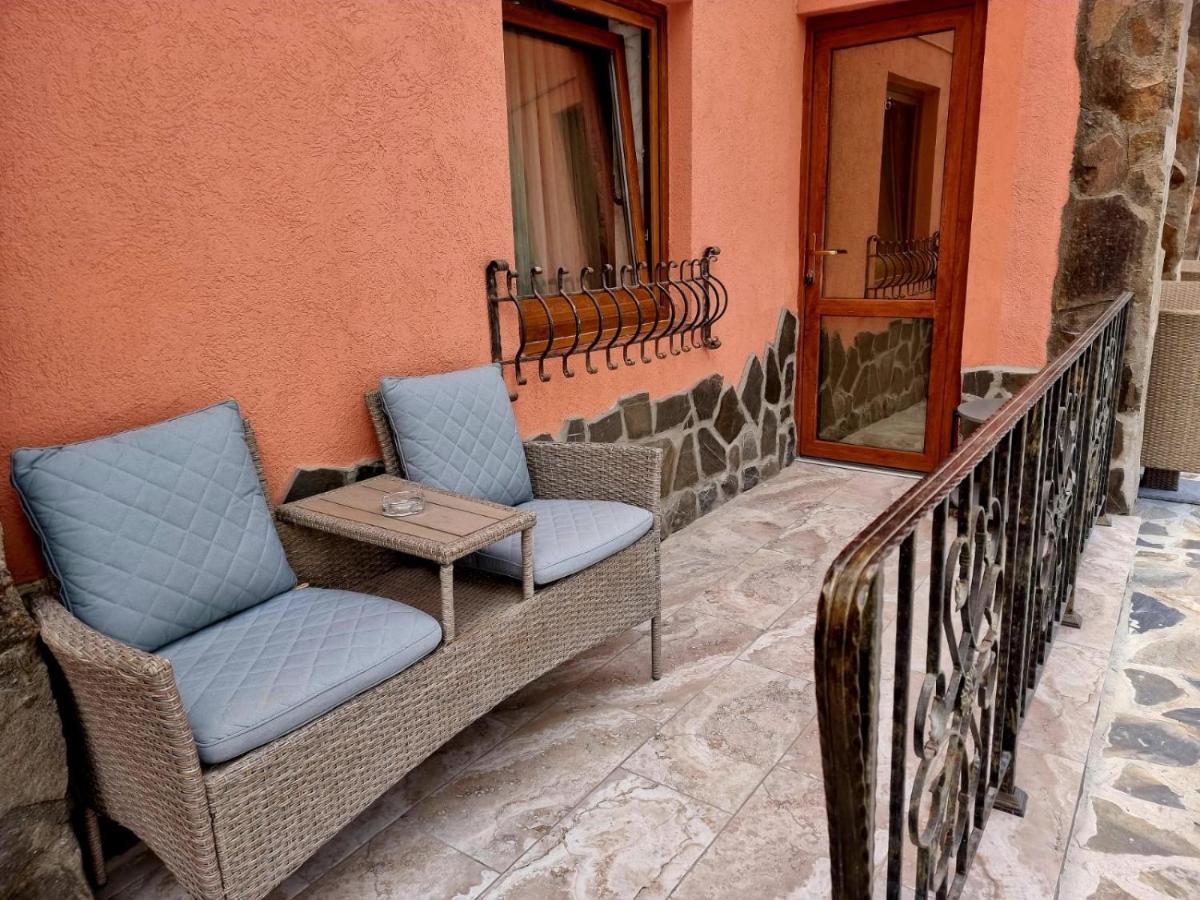 Anadi Hotel Boutique Only Adult Брашов Экстерьер фото