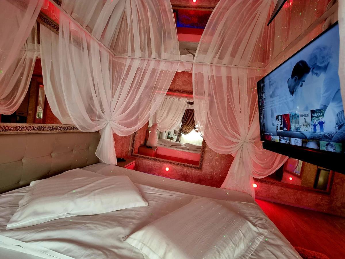 Anadi Hotel Boutique Only Adult Брашов Экстерьер фото